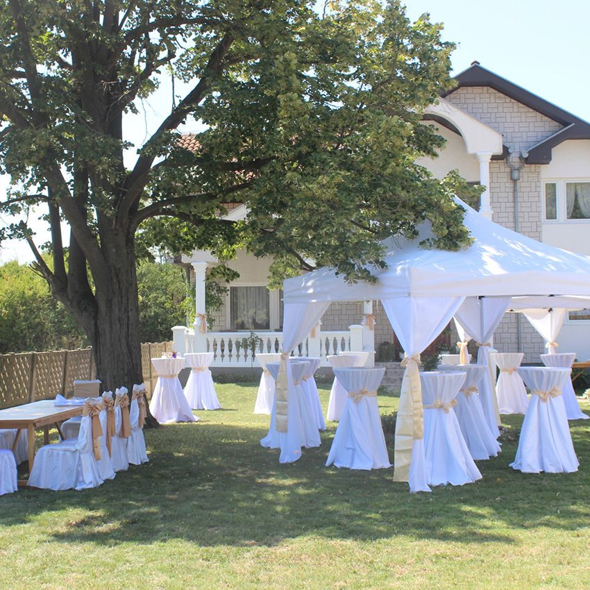 Iznajmljivanje stolova i paviljona Krusevac